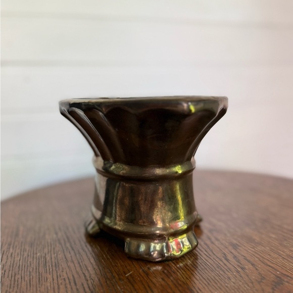Royal Hager bronze color planter pot - Picture 3 of 7
